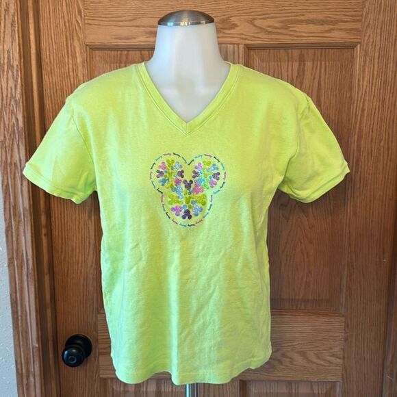 DISNEY STORE Vintage 90s V-Neck Tee - Picture 2 of 10